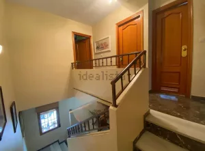 Casa de 4 dormitorios en Albolote