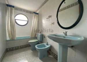 Casa de 4 dormitorios en Albolote