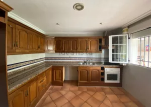 Casa en venta de 3 dormitorios en Ogíjares