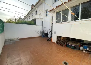 Casa en venta de 3 dormitorios en Ogíjares