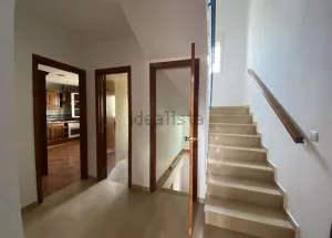 Casa en venta de 3 dormitorios en Ogíjares