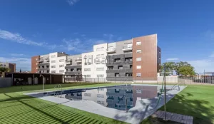 Piso con garaje y 3 dormitorios en Alhendín