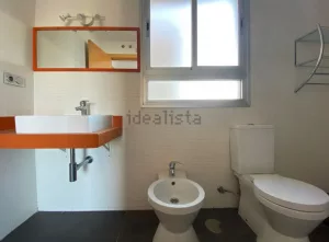 Piso con garaje y 3 dormitorios en Alhendín