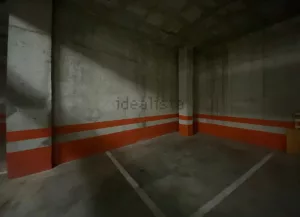 Piso con garaje y 3 dormitorios en Alhendín