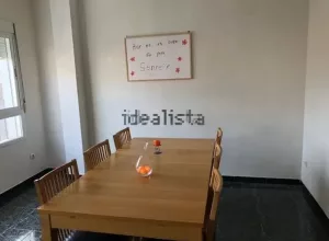 Piso a la venta con 3 dormitorios en Calle Alhamar