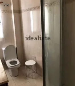 Piso a la venta con 3 dormitorios en Calle Alhamar