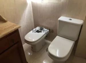 Piso a la venta con 3 dormitorios en Calle Alhamar