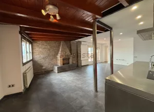 Ático con terraza en venta en La Zubia