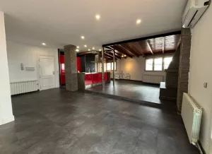 Ático con terraza en venta en La Zubia