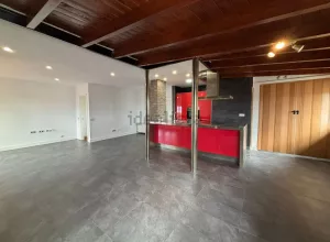 Ático con terraza en venta en La Zubia