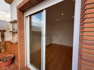 Ático con terraza en venta en La Zubia