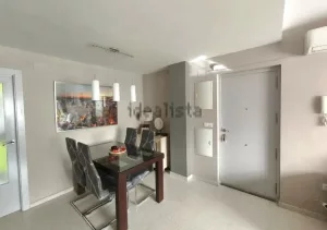 Piso de 3 dormitorios con garaje en La Zubia