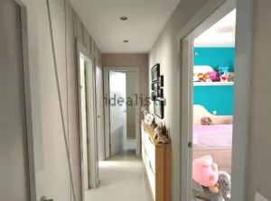 Piso de 3 dormitorios con garaje en La Zubia