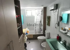 Piso de 3 dormitorios con garaje en La Zubia