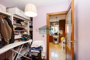 Chalet de 4 dormitorios con piscina en La Zubia