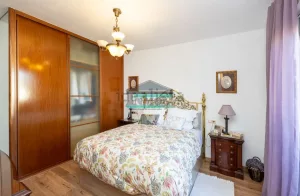 Chalet de 4 dormitorios con piscina en La Zubia