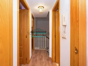 Chalet de 4 dormitorios con piscina en La Zubia