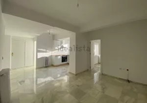 Piso de 2 dormitorios en Paseo del Salón