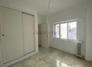 Piso de 2 dormitorios en Paseo del Salón