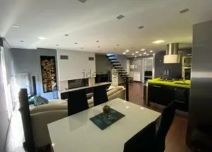 Ático dúplex amueblado en La Zubia