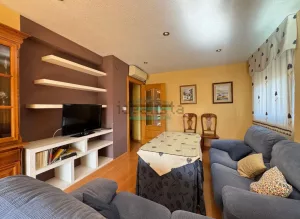 Piso de 3 dormitorios en Granada centro