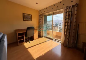 Piso de 3 dormitorios en Granada centro