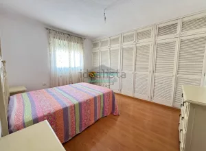 Piso de 3 dormitorios en Granada centro