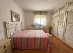 Piso de 3 dormitorios en Granada centro