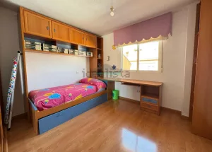 Piso de 3 dormitorios en Granada centro