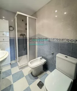 Piso de 3 dormitorios en Granada centro