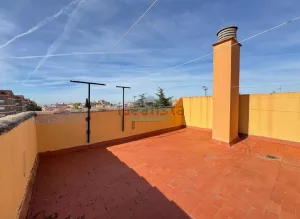 Piso de 3 dormitorios en Granada centro