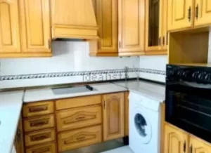 Piso amueblado de 3 dormitorios en Armilla