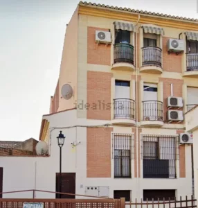 Piso amueblado de 3 dormitorios en Armilla