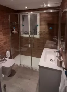 Piso de 2 dormitorios con garaje en Las Gabias