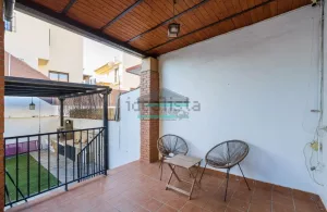 Casa de 3 dormitorios en Las Gabias