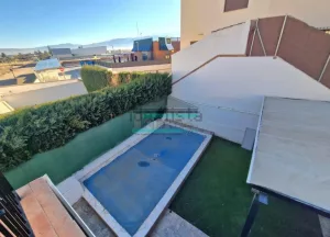 Casa de 3 dormitorios en Las Gabias