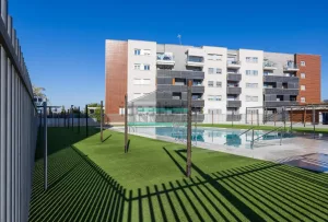 Piso reformado con 2 dormitorios en Alhendín