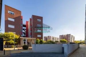 Piso reformado con 2 dormitorios en Alhendín