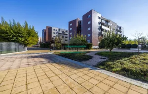 Piso reformado con 2 dormitorios en Alhendín