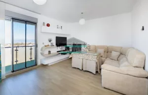 Piso reformado con 2 dormitorios en Alhendín