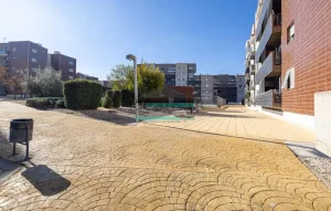 Piso reformado con 2 dormitorios en Alhendín