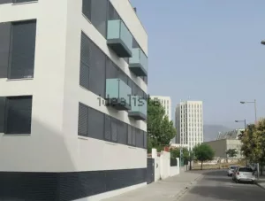 Piso reformados de 2 dormitorios en el PTS