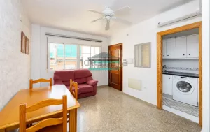 Piso de 1 dormitorio con terraza en Armilla