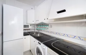 Piso de 1 dormitorio con terraza en Armilla