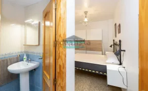 Piso de 1 dormitorio con terraza en Armilla