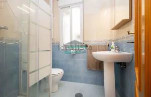 Piso de 1 dormitorio con terraza en Armilla