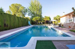 Casa de alquiler de 3 dormitorios en Las Gabias