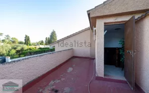 Casa de alquiler de 3 dormitorios en Las Gabias