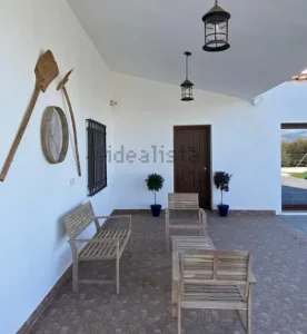 Chalet de 3 dormitorios con piscina en Alhendín