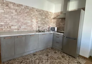 Chalet de 3 dormitorios con piscina en Alhendín